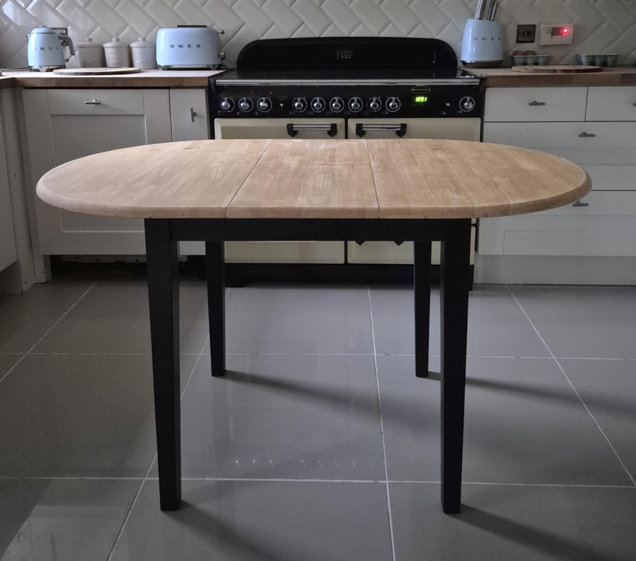 Extending Kitchen/Dining Table & Chairs