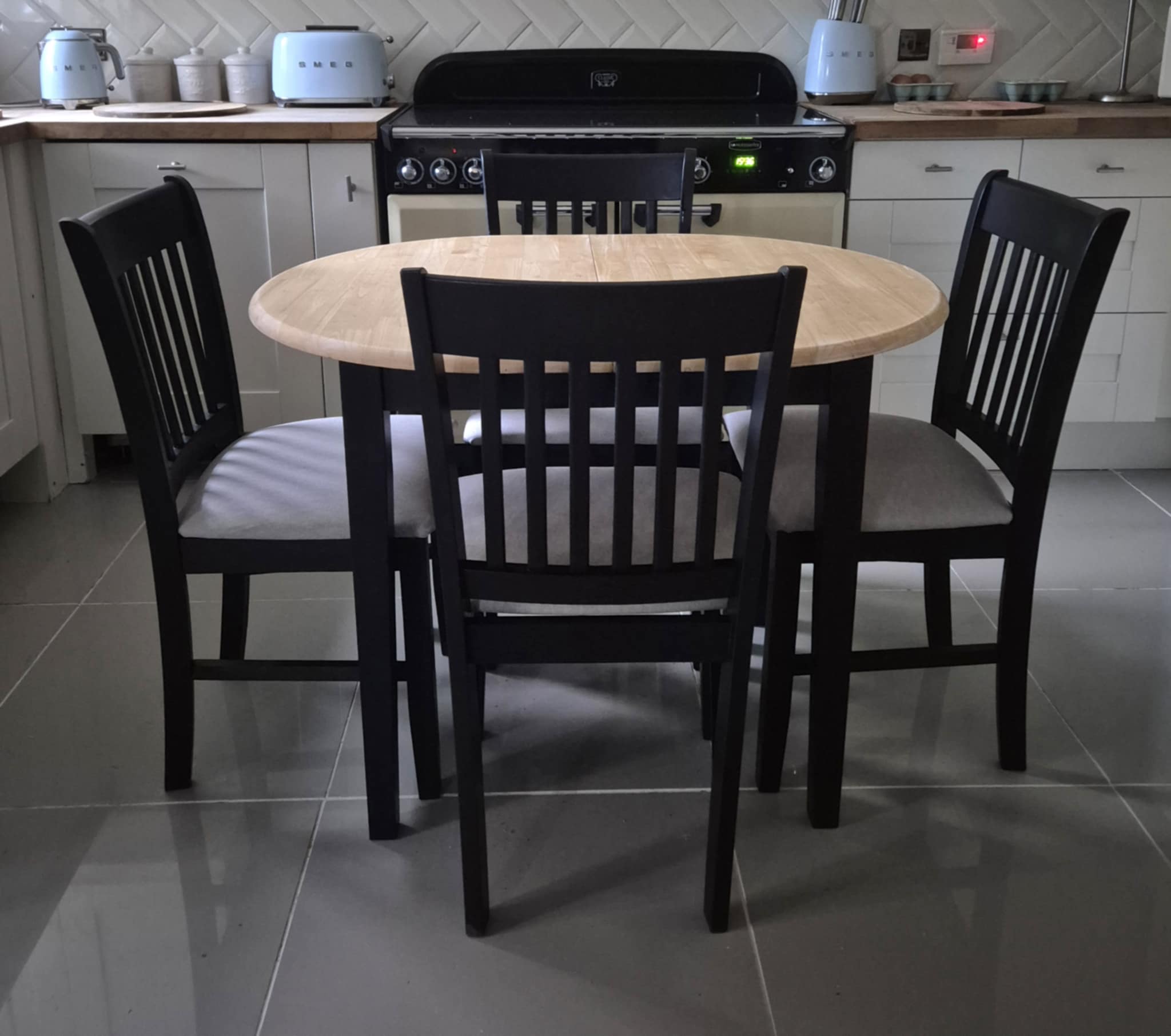 Extending Kitchen/Dining Table & Chairs
